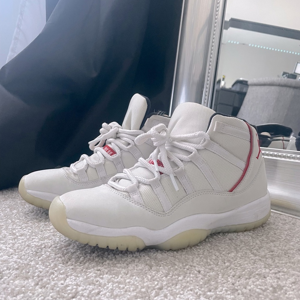2018 Jordan 11 Retro “Platinum Tint”